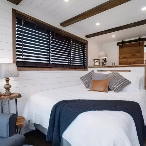 2 Story Shipping Container Home With Rooftop