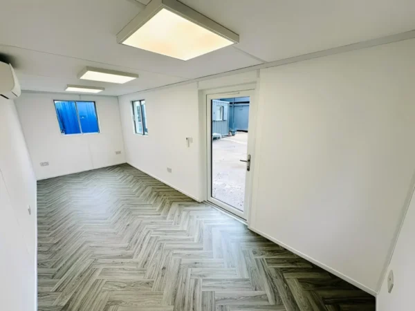 21ft x 8ft Custom Office Cabin – Refurbished Portable Building with A/C & Glazed Door