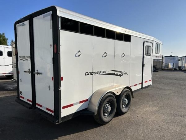 2022 Logan Coach Crossfire 3 Horse Gooseneck