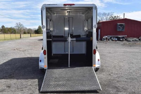 3-30.jpg 2005 Featherlite 2HST 2 Horse Trailer