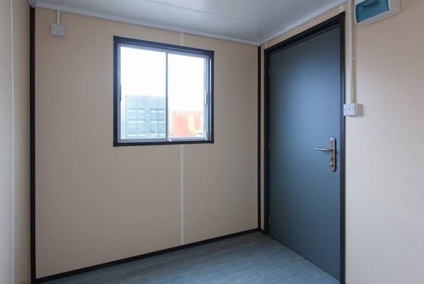 38041924_1977106445716661_9068379612173565952_n Clean Used 20ft Office Containers