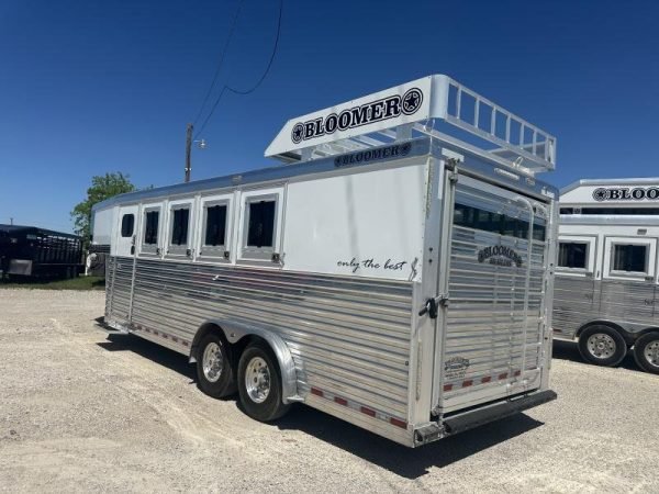2020 Bloomer 4 Horse Stock Combo Trainer Tack Horse Trailer