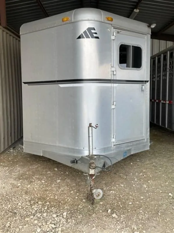 1999 Elite Custom 3 Horse Trailer