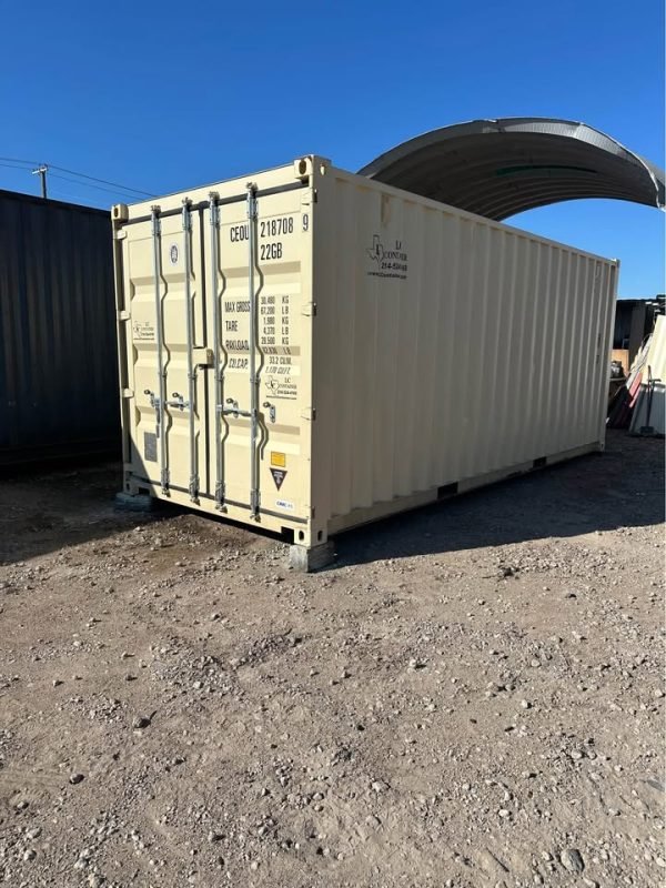 Custom 20ft/40ft Shipping Container – Insulated w/ Electric & Door – Ready to Go!