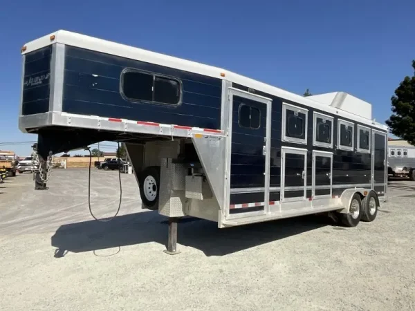 2005 Jamco 4 Horse Gooseneck Trailer