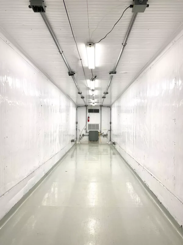 40 Foot High Cube Insulated Shipping Container with 5 Ton Bard HVAC