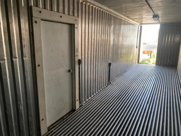 s-l1600-7-7-1536x1152 Used 40ft Refrigerated Shipping Container – With Custom Side Door Access